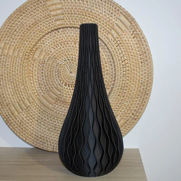 vase Meduse noir vue de face.webp